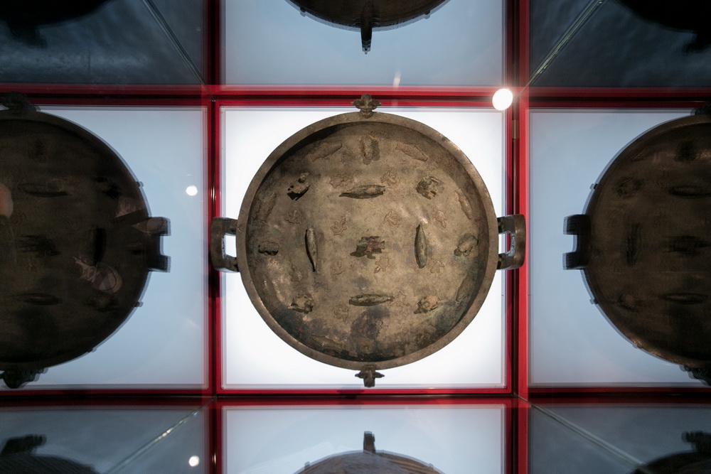 希腊雅典卫城博物馆拍摄的中国文物子仲姜盘