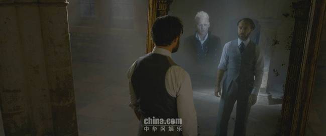 《神奇动物:格林德沃之罪》邓布利多令纽特无