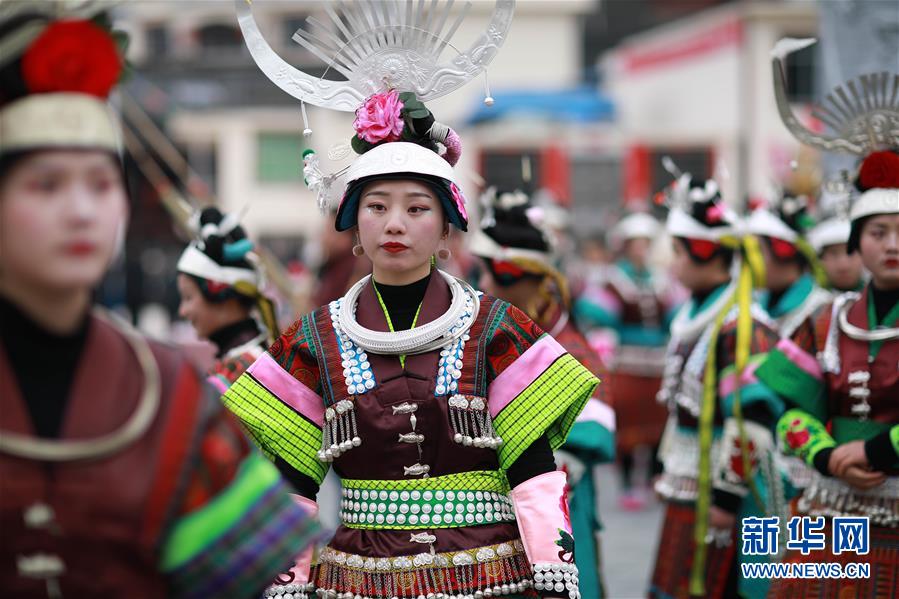 #（社会）（1）贵州丹寨：盛装舞步闹新春