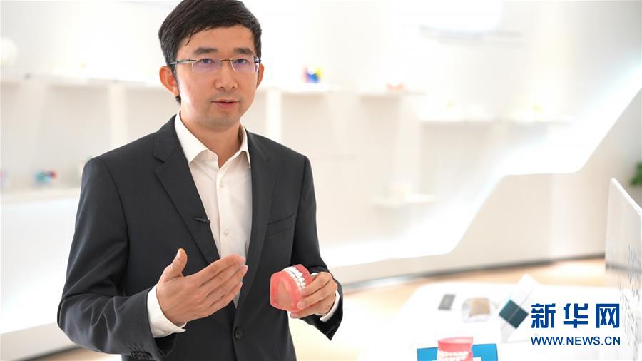 (新华全媒头条·两会特别报道·图文互动)(1)让奔涌的活水汇成高质量发展的大海——从全国两会看奋进中国的发展活力