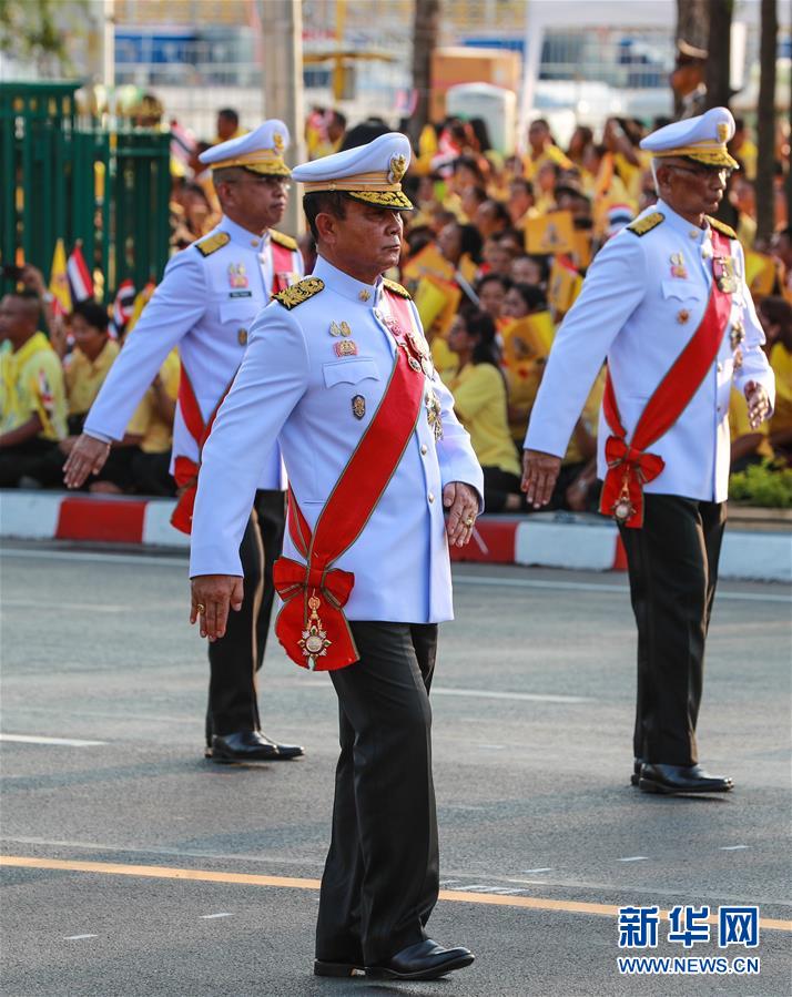 （国际）（7）泰国国王加冕典礼巡游在曼谷举行