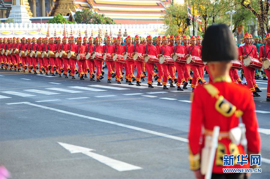 （国际）（9）泰国国王加冕典礼巡游在曼谷举行