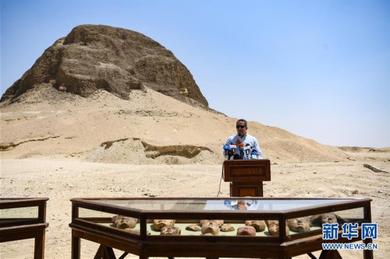 （国际）（2）埃及4000年历史的金字塔正式向游客开放