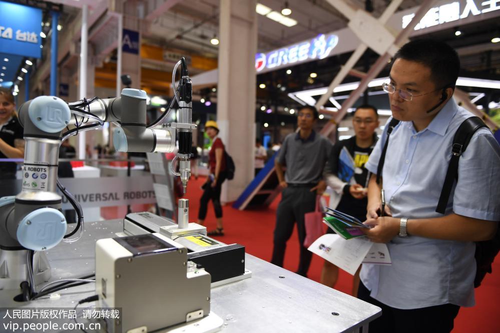 2019世界机器人大会在京开幕 700多款新锐机器人亮相【2】