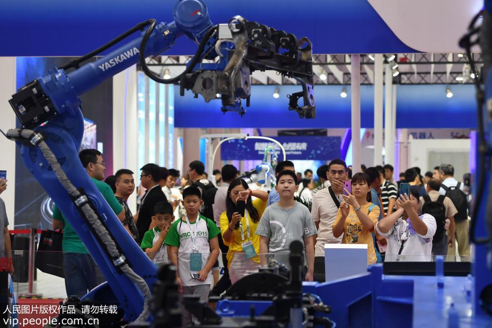 2019世界机器人大会在京开幕 700多款新锐机器人亮相【5】