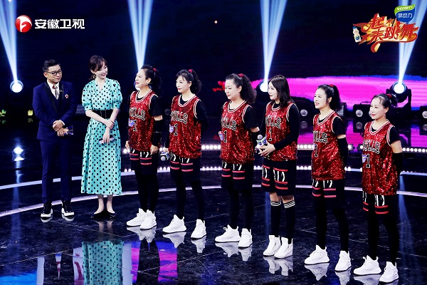 金星辣评时尚是个圈，流行金曲点燃青春回忆