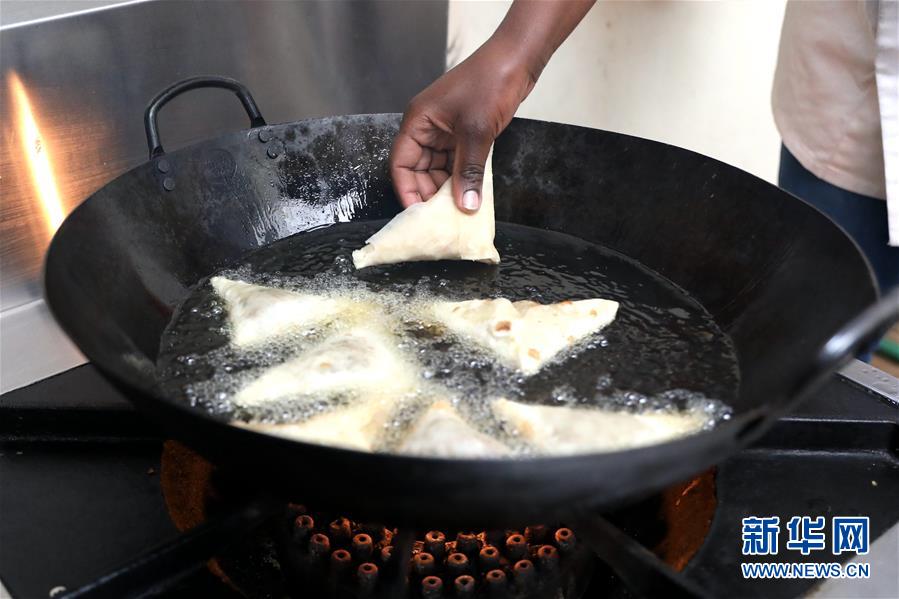 （国际）（1）“迎中秋”世界各地传统糕点系列——肯尼亚点心萨摩萨