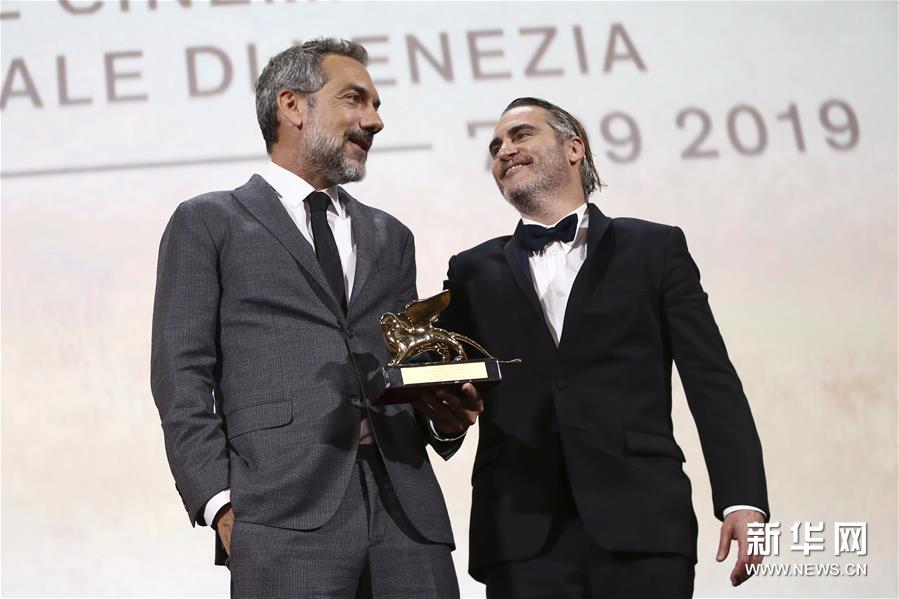 （外代一线）（5）《小丑》获第76届威尼斯国际电影节金狮奖