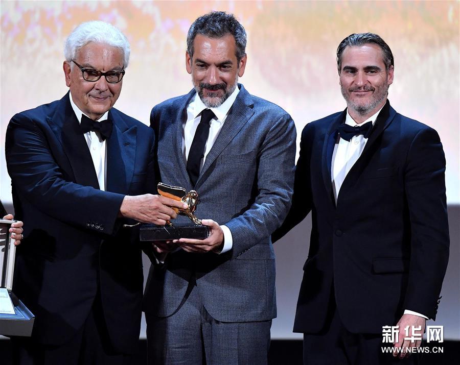 （外代一线）（7）《小丑》获第76届威尼斯国际电影节金狮奖