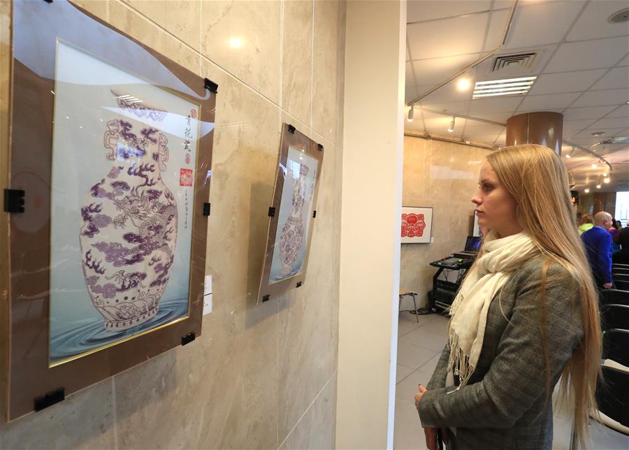 （国际）（3）中白民间艺术精品展在白俄罗斯开幕