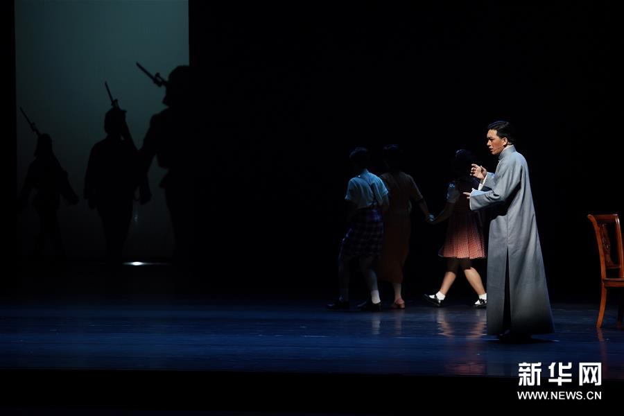 （新华视界）（2）京剧《梅兰芳·蓄须记》在南京上演