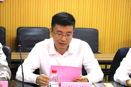 济南公司党总支副书记辛健讲话