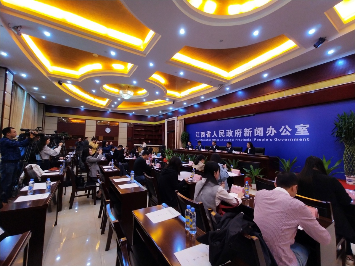 江西出台33项政策高质量打造品牌产业力争通过五年左右努力将虚拟现实产业打造成千亿产业