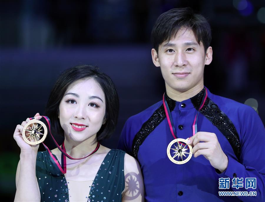 （体育）（3）花样滑冰——大奖赛总决赛：中国选手包揽双人滑金银牌