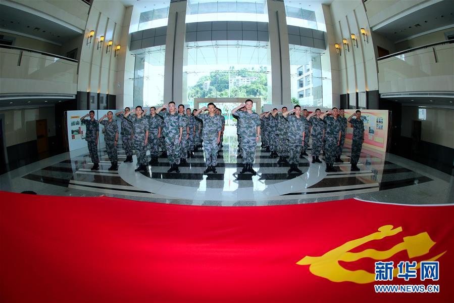 （澳门回归20周年）（7）八一军旗耀濠江——中国人民解放军进驻澳门20周年纪实