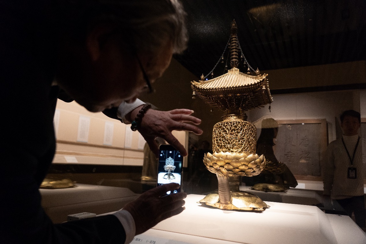 沧海之虹：唐招提寺鉴真文物与东山魁夷隔扇画展- 中国日报网