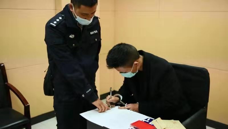 施甸有多少人口_施甸三馆图片(3)