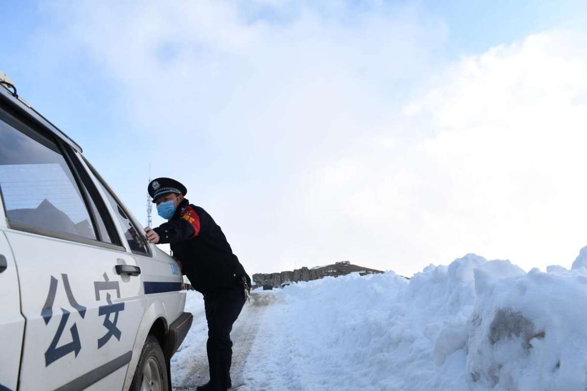 战疫斗雪860个小时的带头人尚加英
