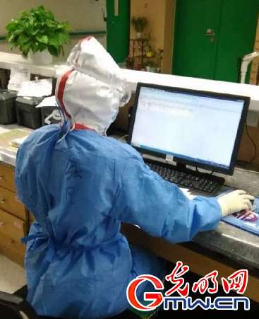 “90后”党员：绽放芳华 在战疫中破茧成蝶、淬火成钢