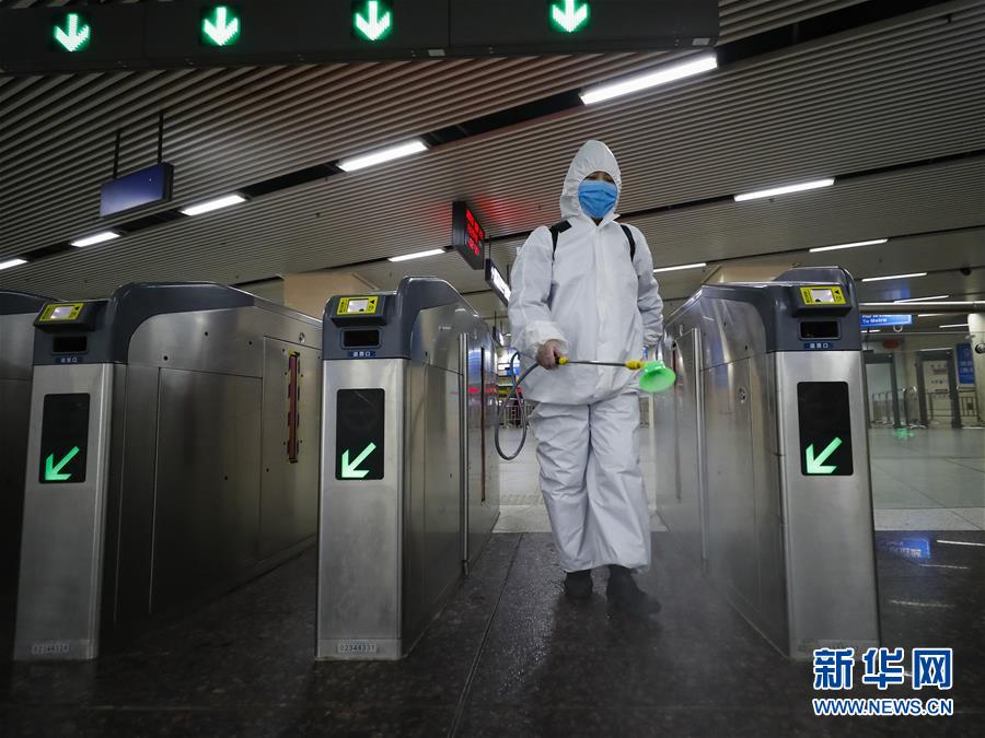（聚焦疫情防控）（3）武汉公共交通系统为恢复运营做准备
