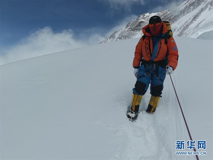 （2020珠峰高程测量）（4）受天气影响 至珠峰峰顶攀登路线未修通