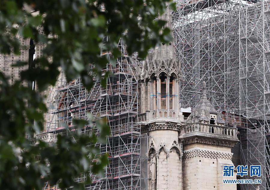 （国际）（6）巴黎圣母院开始拆除被焚脚手架 工程至少持续3个月