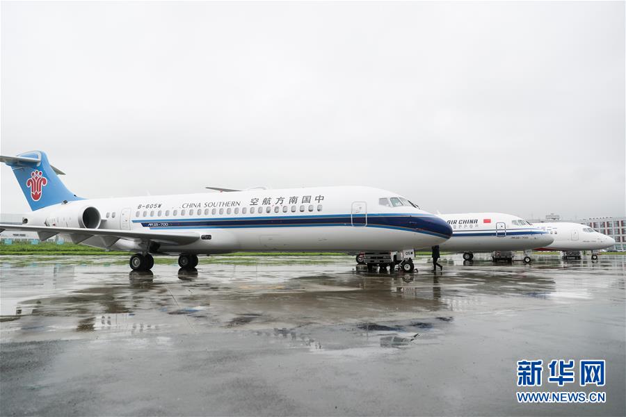 （经济）（3）国产新支线客机ARJ21进入我国主流航空市场
