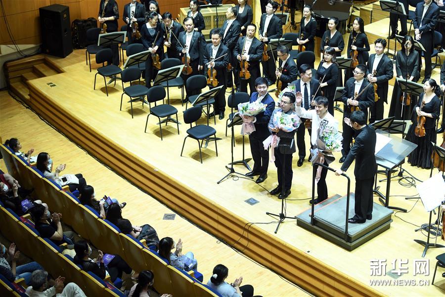 （文化）（2）《英雄礼赞》交响音乐会在京上演