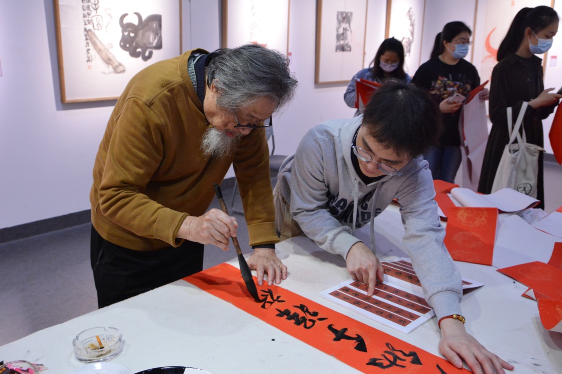 2021辛丑牛年迎新书画作品展开幕