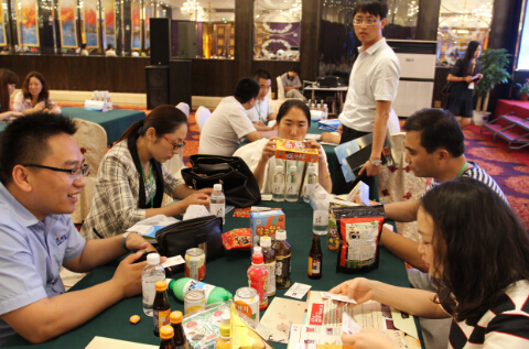 威海国际食品博览会上的中韩食品交易对接会现场-鞠传江摄影