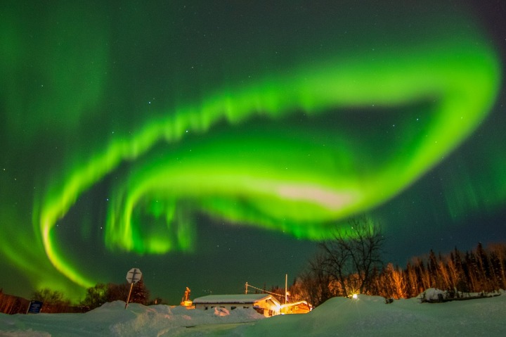 地球上最伟大的“灯光秀”——北极光究竟如何产生？神秘起源终于被证实