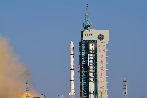 中国成功发射遥感三十二号02组卫星