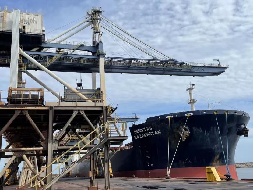 马来西亚关丹港新深水港区首迎大宗散货保税业务 – China Daily