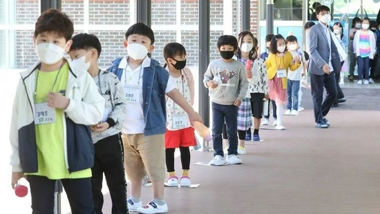 韩媒：为减轻家长负担，韩拟延长小学课后看护