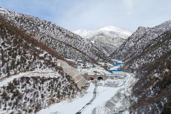 西藏圭嘎拉隧道左洞贯通