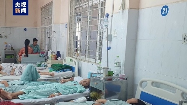 越南发生集体食物中毒事件 200余人就医