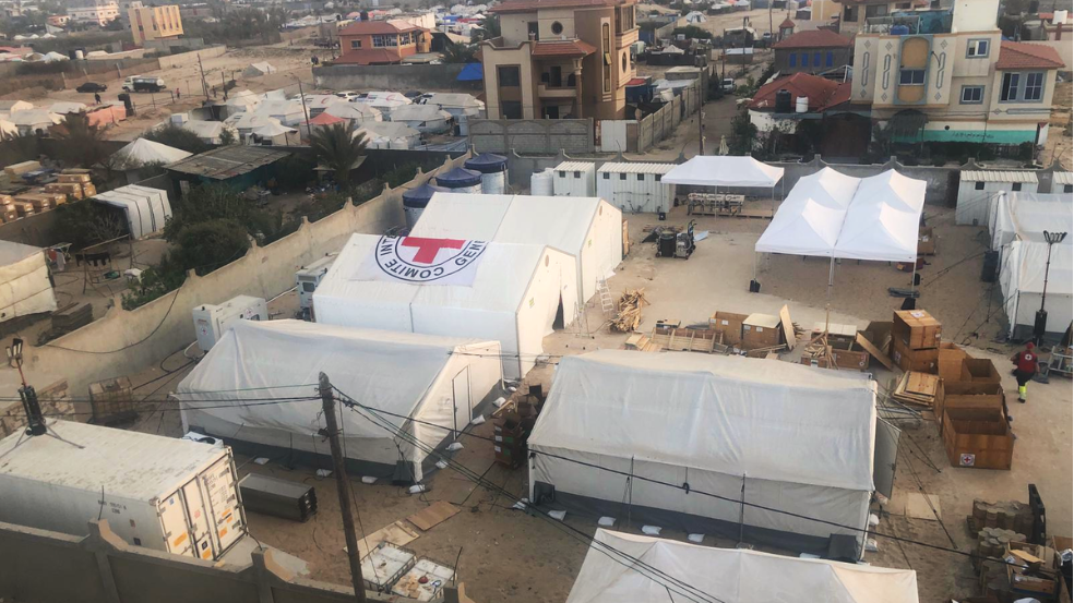 红十字国际委员会在加沙开设战地医院 每天可为约200人提供医疗服务