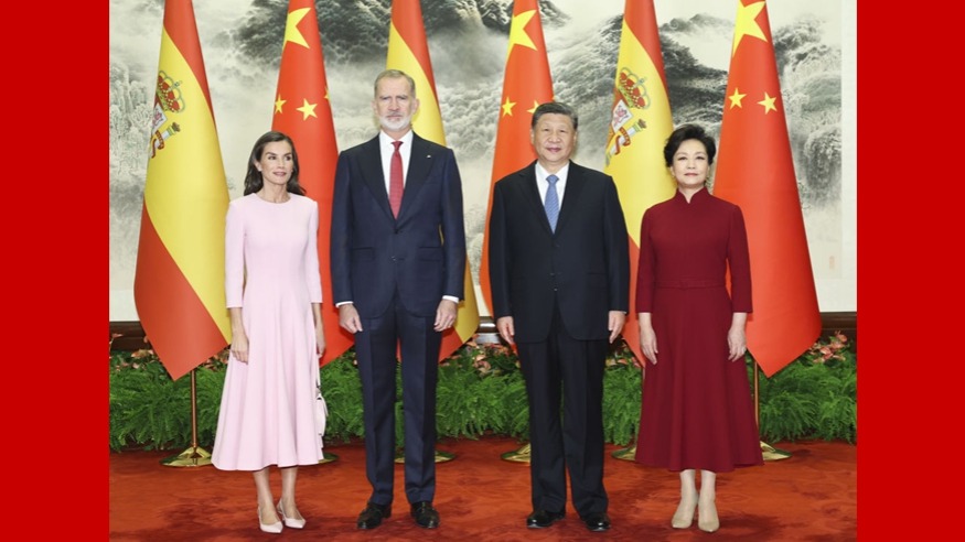 习近平会见西班牙国王费利佩六世