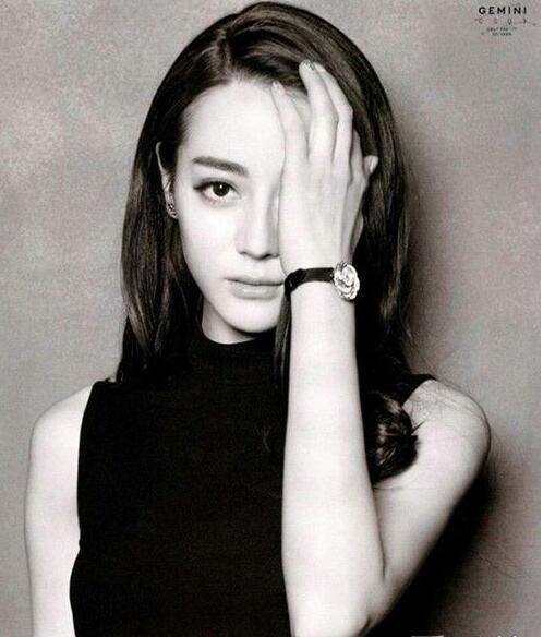 迪丽热巴PK赵丽颖 比发型的变化热巴赢了