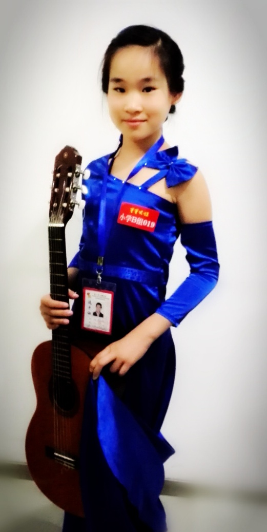 匙音乐节国际钢琴作曲大赛12岁中国小姑娘脱