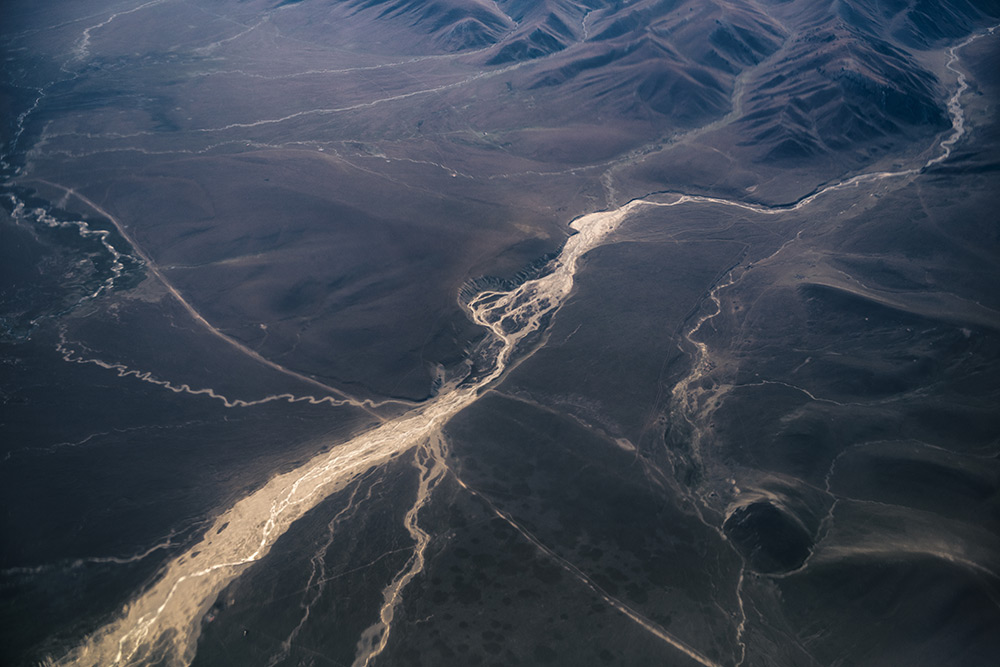 万米高空领略巍峨山河 壮美祖国锦绣如画