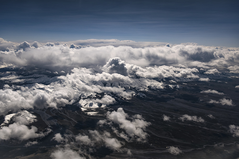 万米高空领略巍峨山河 壮美祖国锦绣如画