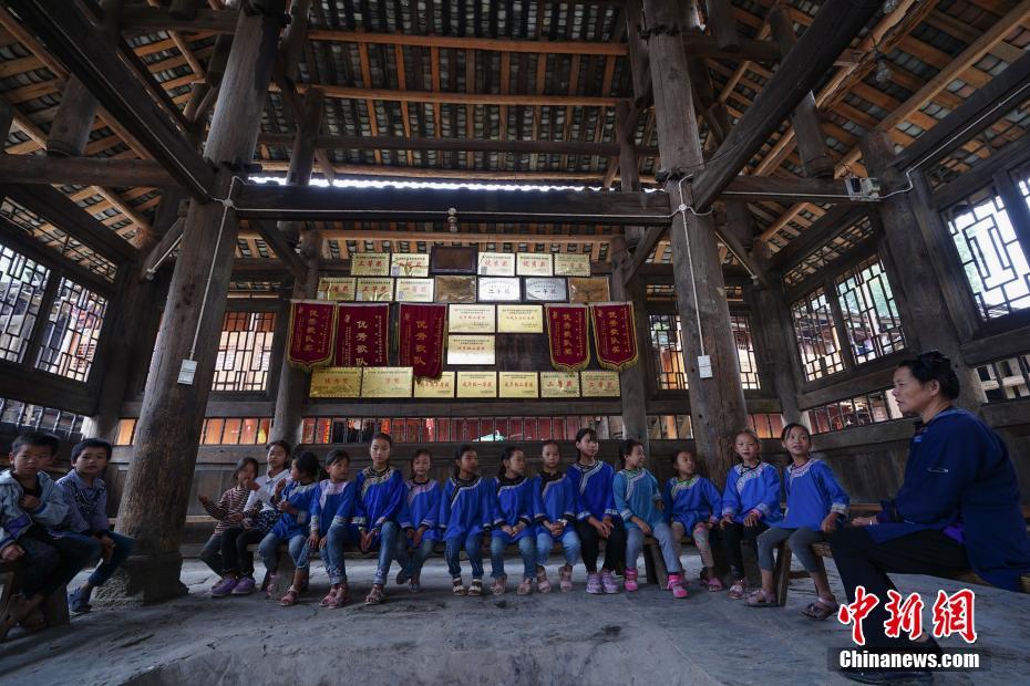 贵州侗族女歌师 传授侗族大歌43年