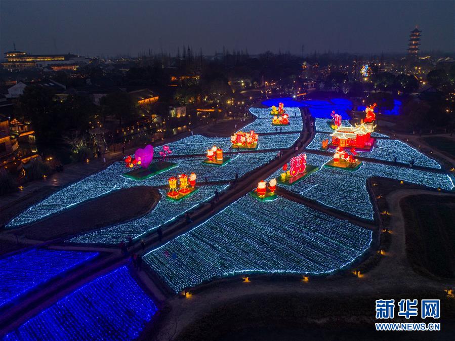 （美丽中国）（8）传统“水灯会”点亮江南水乡古镇