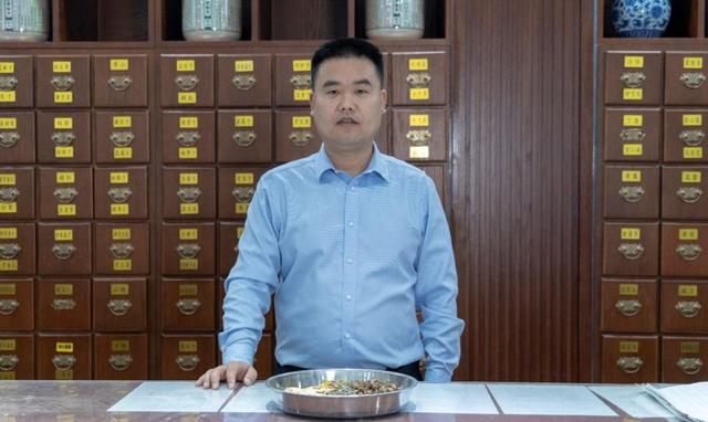 仁心匠心本草心，他一心只为成就女性终身美丽