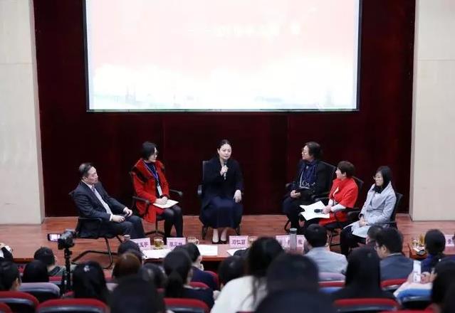 老年护理与临终关怀郑州论坛在郑州西亚斯学院隆重举行