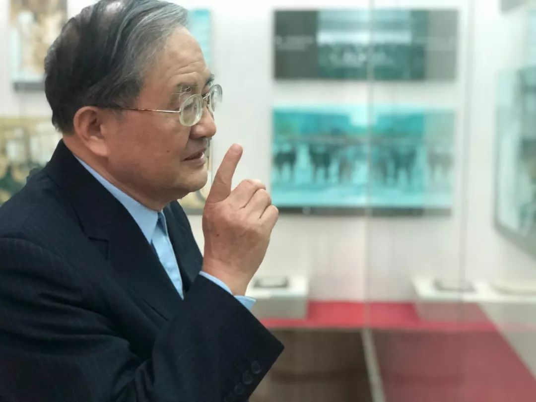 马背上建校，如今同层换教室要走8分钟，这是什么“神仙”学校？ | 足迹