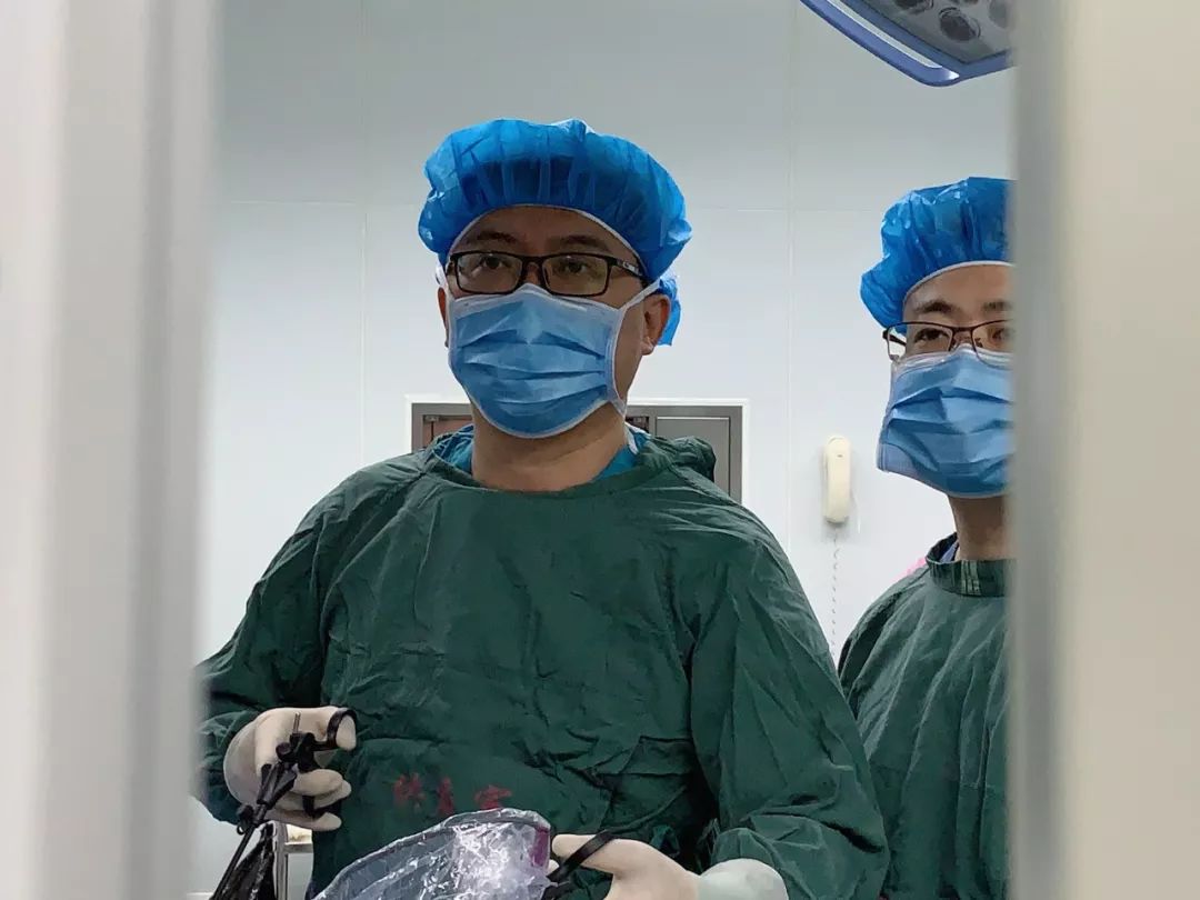 马背上建校，如今同层换教室要走8分钟，这是什么“神仙”学校？ | 足迹