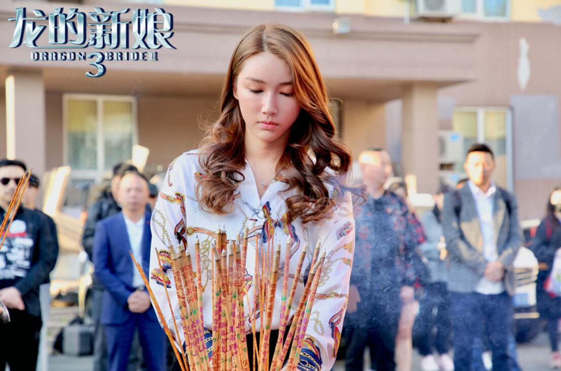 女二王勉.jpg