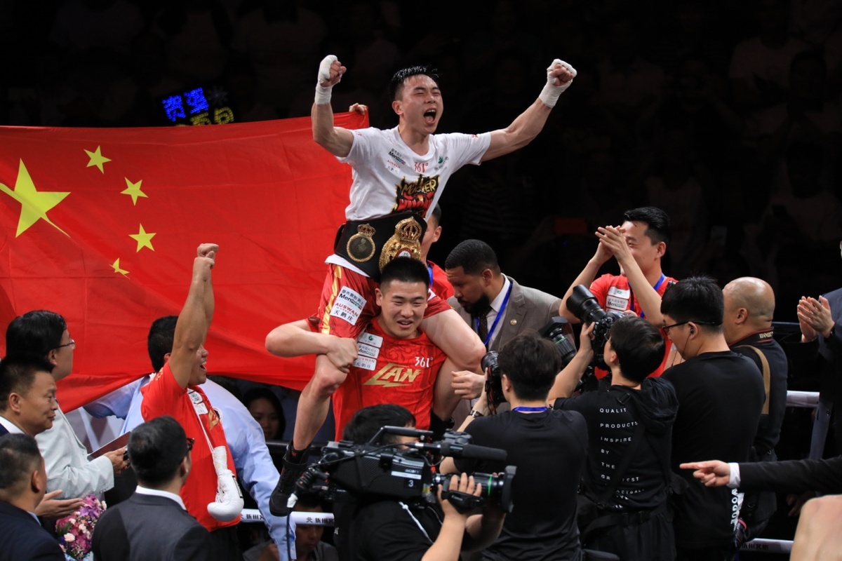 世界拳王争霸赛在中国抚州正式打响 徐灿成功卫冕世界拳王金腰带